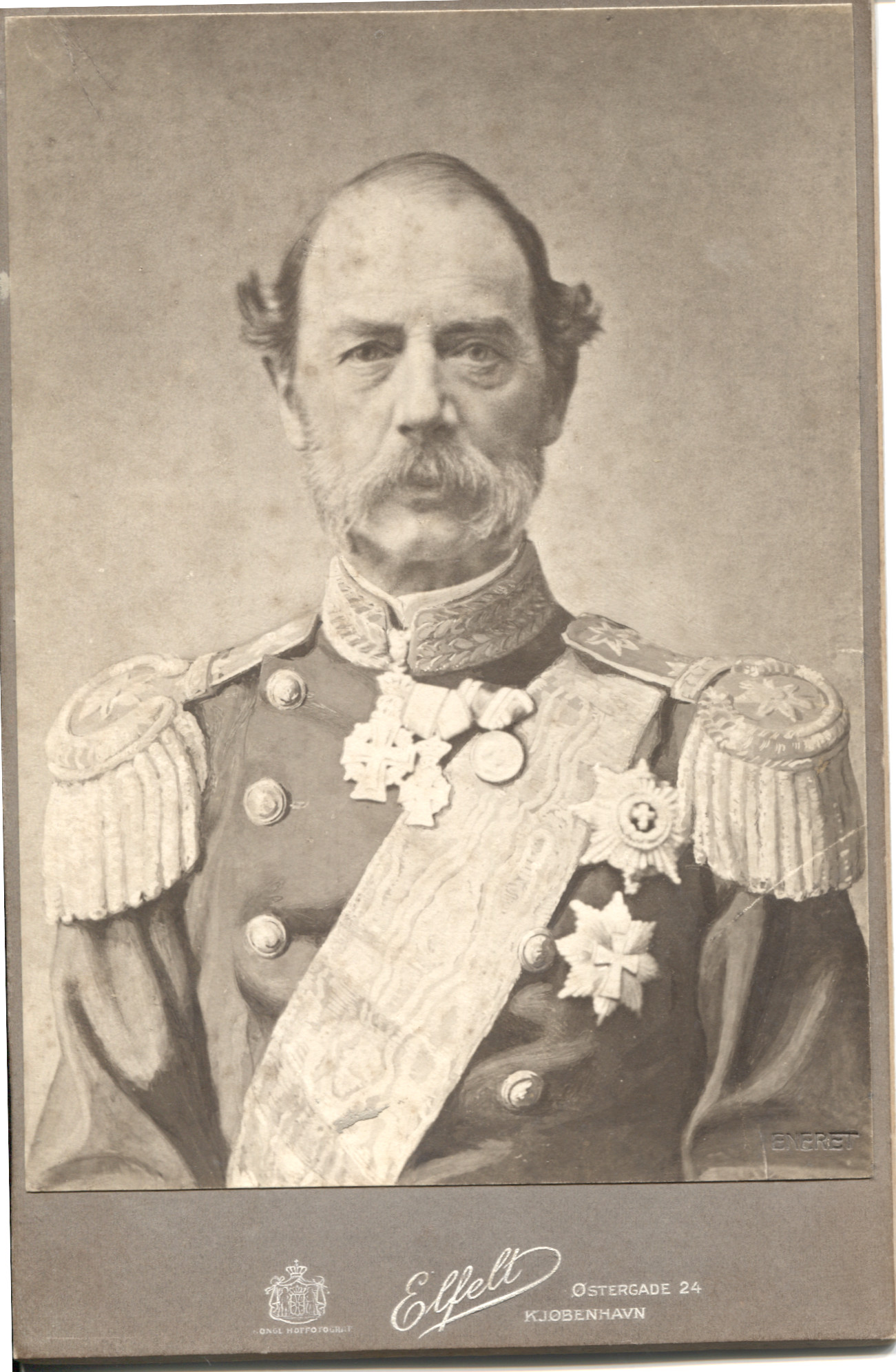 CHRISTIAN-IX-43437-1.jpg