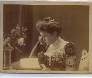 (Princess Alexandra Victoria, 1860-1917, Daughter of Prince Friedrich Karl of Prussia, Wife of Arthur, Duke of Connaught) — Sophie Dupré Autographs