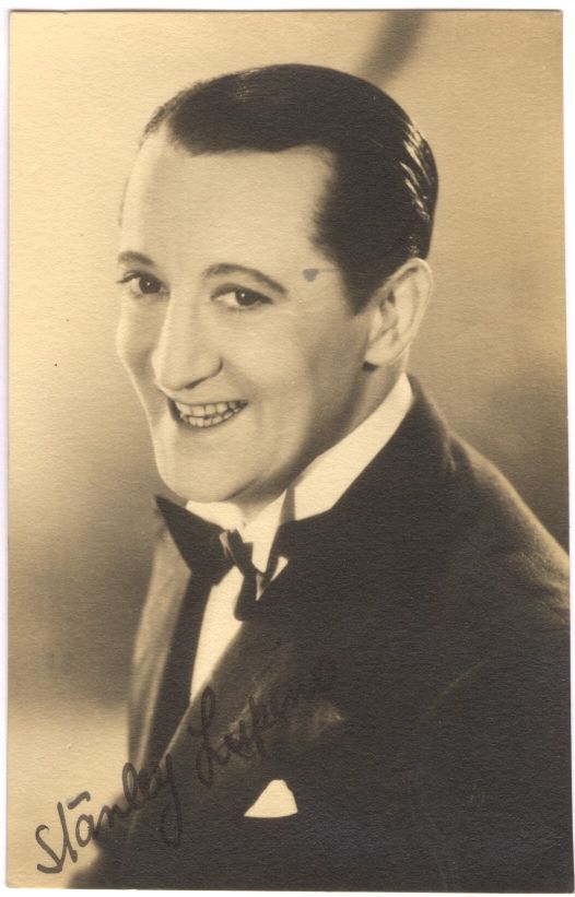 (Stanley, 1893-1942, Comedian) — Sophie Dupré Autographs