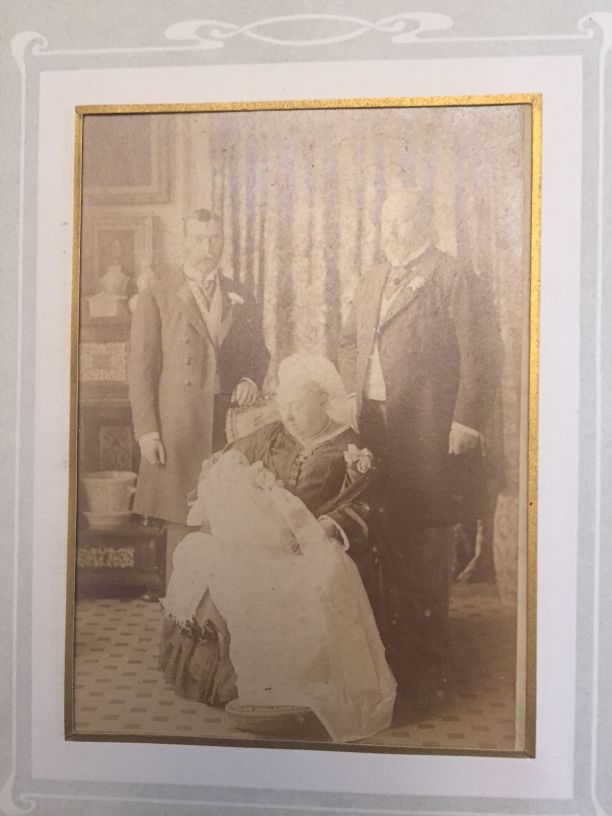 [VICTORIA image 3