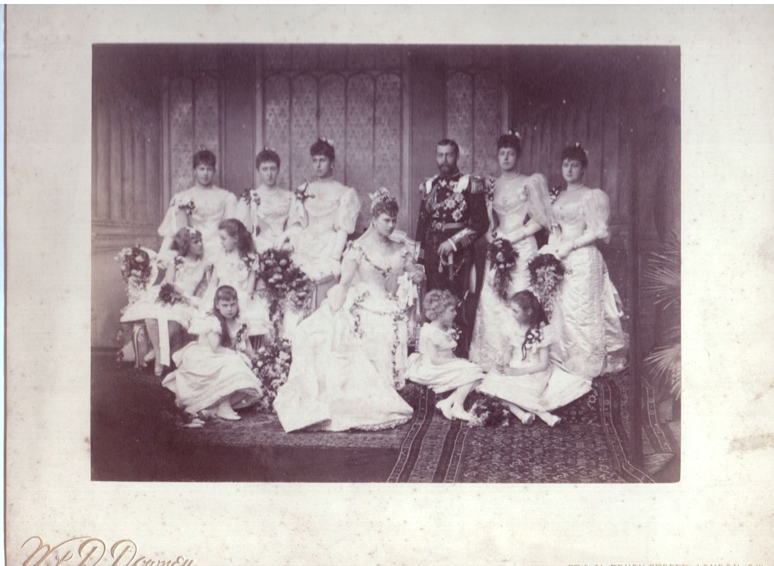 (1865-1936, King of Great Britain), & his Queen MARY (of Teck, 1867-1953)] — Sophie Dupré Autographs