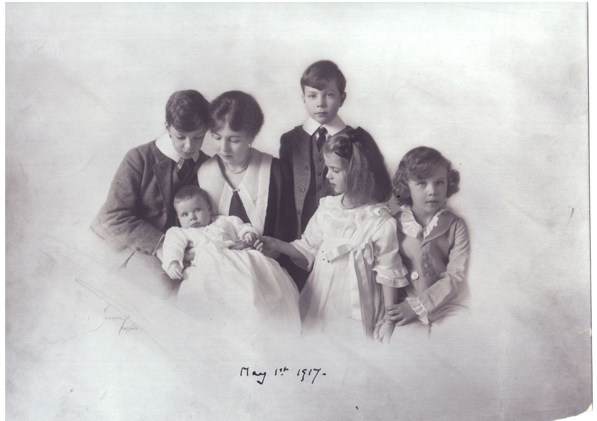 (1882-1920, Princess of Connaught, 'Daisy', Crown Princess of Sweden)] — Sophie Dupré Autographs