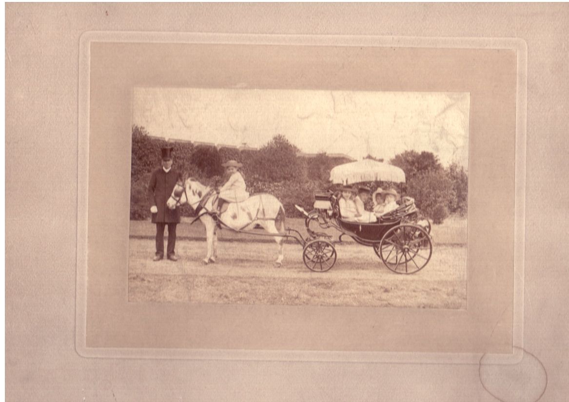 (1882-1920, Princess of Connaught, 'Daisy', Crown Princess of Sweden), PATRICIA (Princess of Connaught, 1886-1974, 'Patsy', later Lady Patricia Ramsay) & ARTHUR (1883-1938, Major General) with the Battenburg children VICTORIA EUGENIE (1887-1969) and ALEXANDER (1886-1960)] — Sophie Dupré Autographs