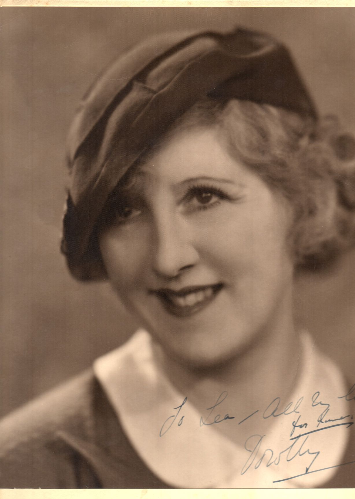 (Dorothy, 1893-1976, Portrait Photographer) — Sophie Dupré Autographs