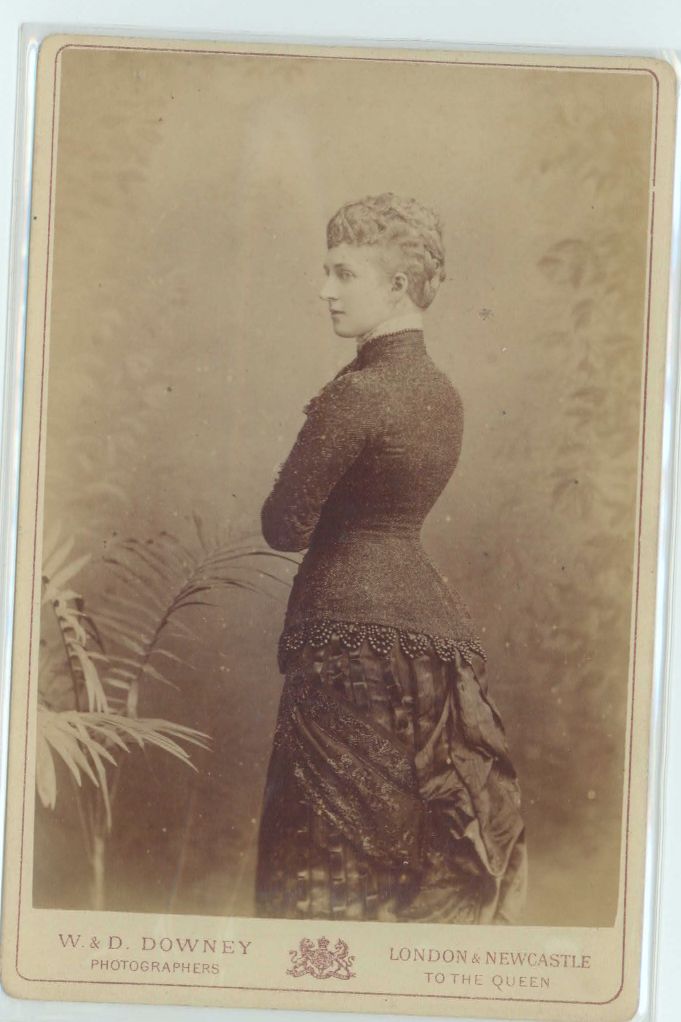 (of Denmark, 1844-1925, Queen of Edward VII)] — Sophie Dupré Autographs