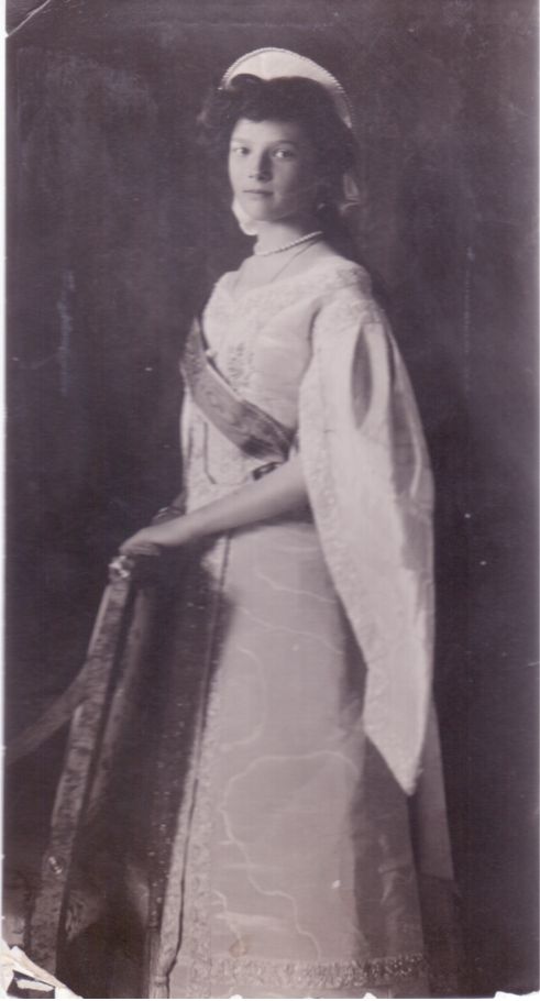 (1897-1918, daughter of Nicholas II of Russia, assassinated with her family)] — Sophie Dupré Autographs