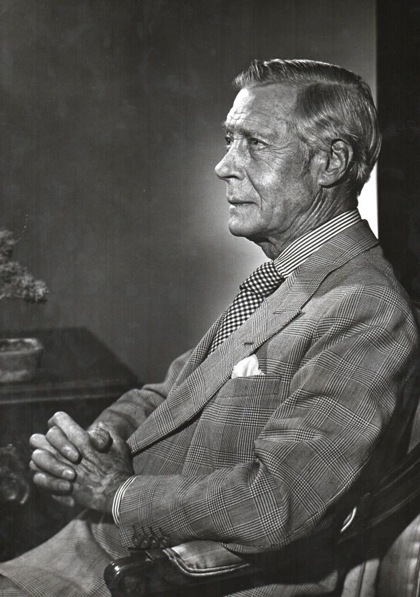 (1894-1972, King of Great Britain, Later the Duke of Windsor)] — Sophie Dupré Autographs