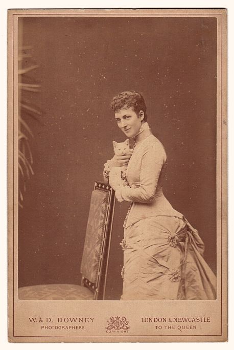 (of Denmark, 1844-1925, Queen of Edward VII)] — Sophie Dupré Autographs