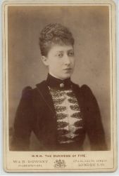(Alexandra Dagmar, 1867-1931, Princess Royal, Duchess of Fife)] — Sophie Dupré Autographs