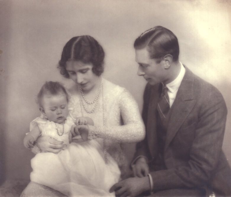 (1895-1952, King of England) & ELIZABETH (1900-2002, Queen of Great Britain) with their daughter ELIZABETH II (b. 1926, Queen of Great Britain)] — Sophie Dupré Autographs