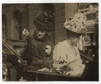 (of Denmark, 1844-1925, Queen of Edward VII) & MARY (of Teck, 1867-1953, Queen of George VI)] — Sophie Dupré Autographs