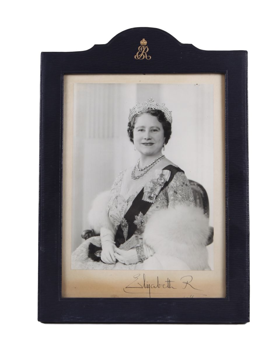 (The Queen Mother, 1900-2002, Queen of George VI) — Sophie Dupré Autographs