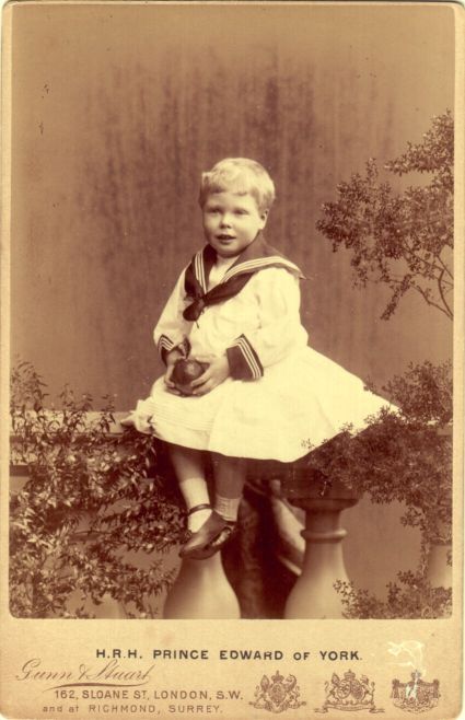 (1894-1972, King of Great Britain, Later the Duke of Windsor) — Sophie Dupré Autographs