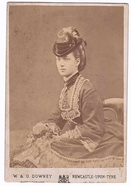 (of Denmark, 1844-1925, Queen of Edward VII)] — Sophie Dupré Autographs