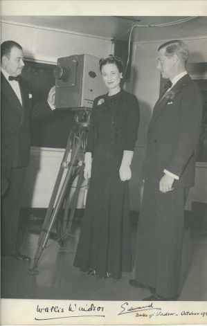 (1894-1972, King of Great Britain, Later the Duke of Windsor) & the Duchess of WINDSOR (Wallis Simpson, 1896-1986, his wife) — Sophie Dupré Autographs