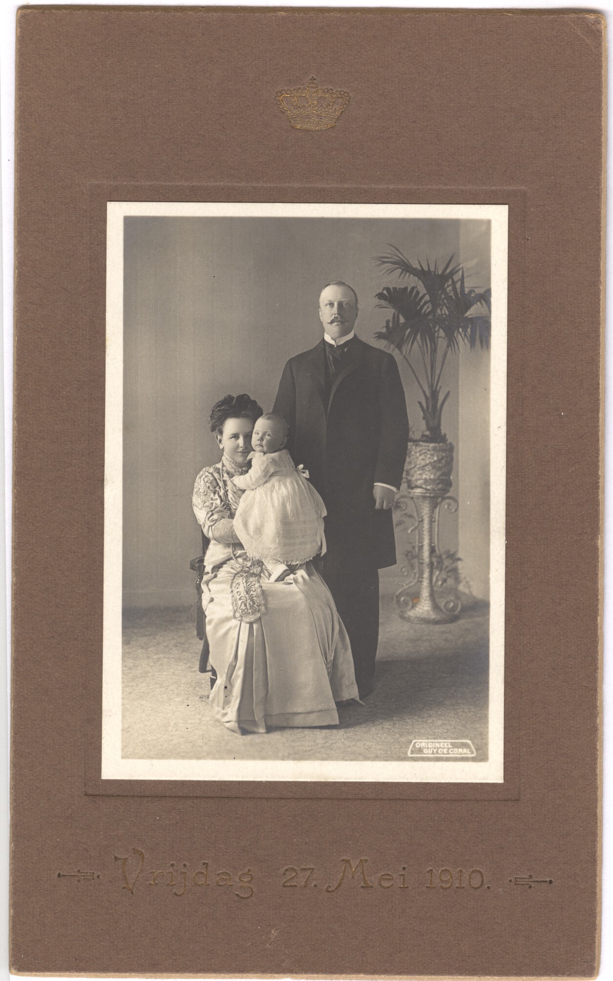 (1880-1962, Queen of the Netherlands 1890-1948), her husband HEINRICH (1876-1934) and their baby JULIANA (1909-2004, succeeded her mother as Queen on her abdication) — Sophie Dupré Autographs