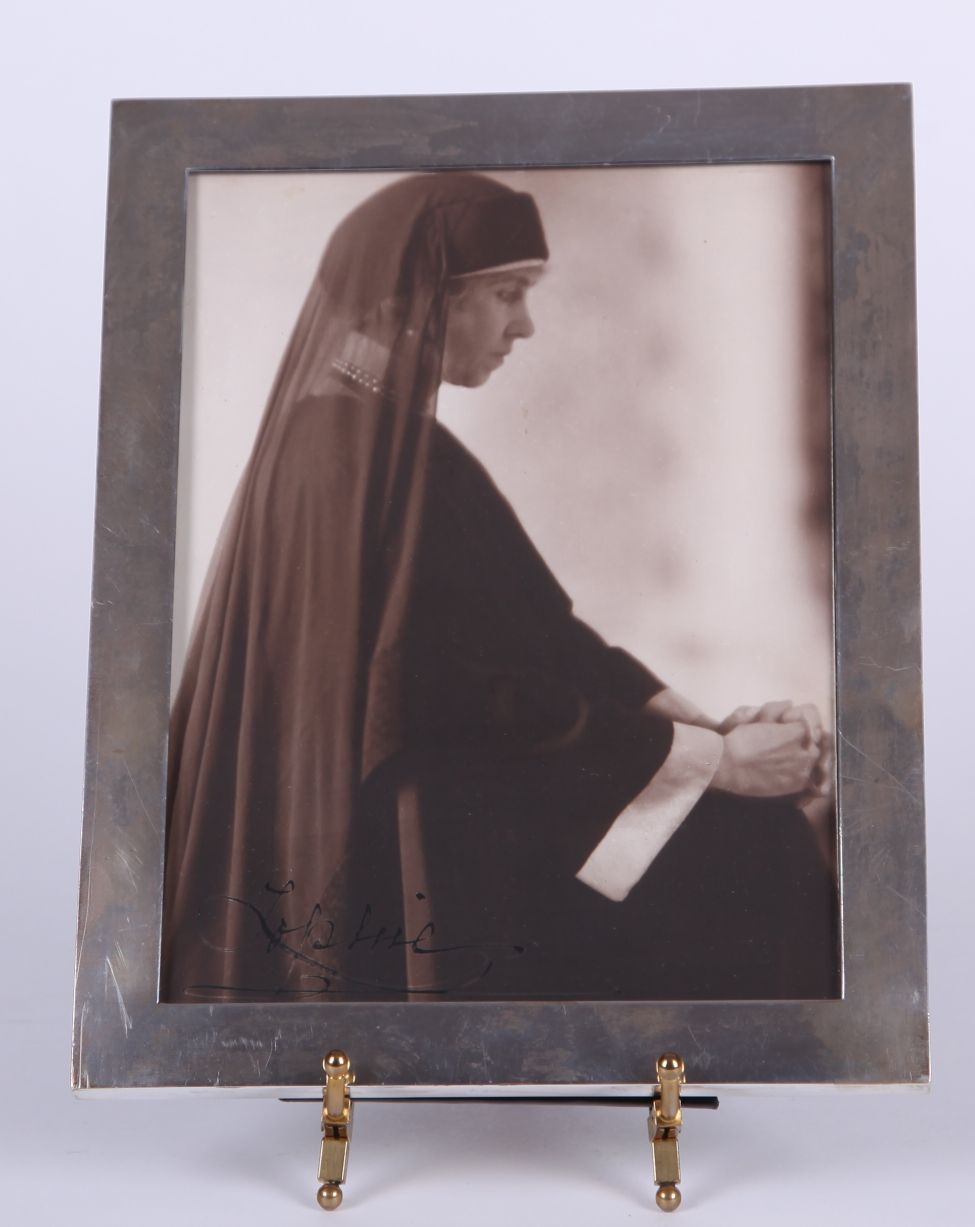 (Dorothea Ulrike Alice, 1870-1932, Princess of Prussia, daughter of Emperor Friedrich III, wife, 1889, of King Constantine I of Greece) — Sophie Dupré Autographs