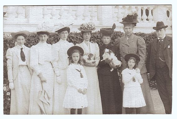 (1844-1925, Queen of Edward VII of England) & her sister DAGMAR Maria Feodorovna, 1847-1928, wife of Tsar Alexander III of Russia) and the Danish Royal Family] — Sophie Dupré Autographs