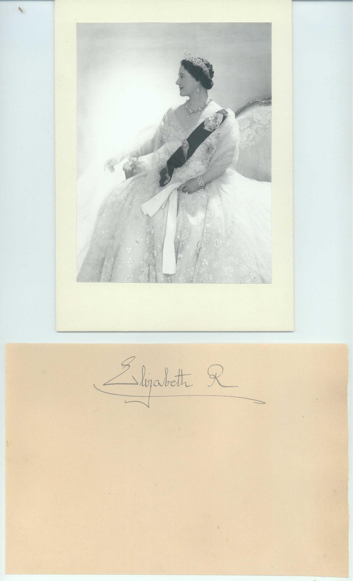 (The Queen Mother, 1900-2002, Queen of George VI) — Sophie Dupré Autographs