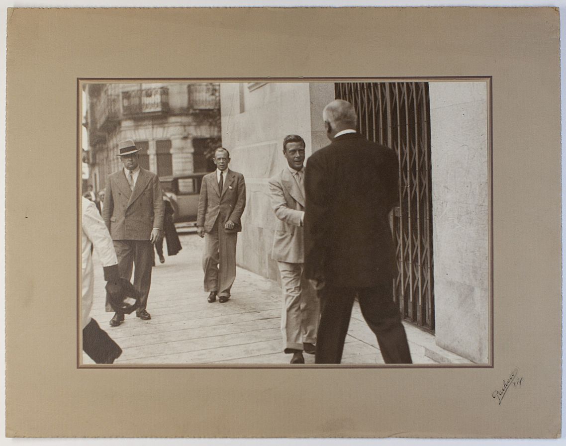 (1894-1972, King of Great Britain, Later the Duke of Windsor)] — Sophie Dupré Autographs