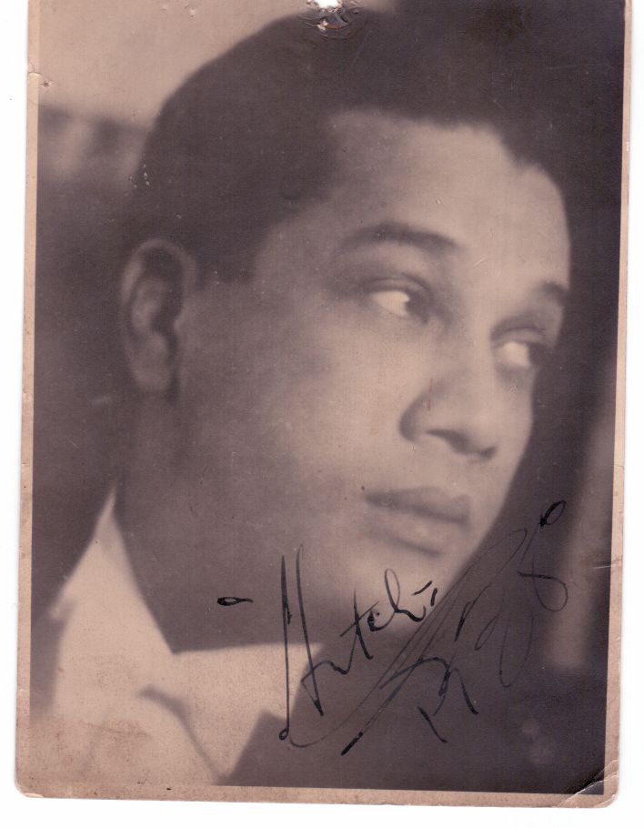 (Leslie Arthur Julien Hutchinson, 1900-1969, one of the biggest Cabaret stars in the world during the 1920s and 1930s) — Sophie Dupré Autographs
