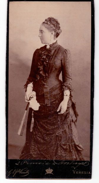 (1840-1901, Empress Frederick of Germany, wife of Frederick III, eldest child of Queen Victoria & mother of Kaiser Wilhelm II) — Sophie Dupré Autographs