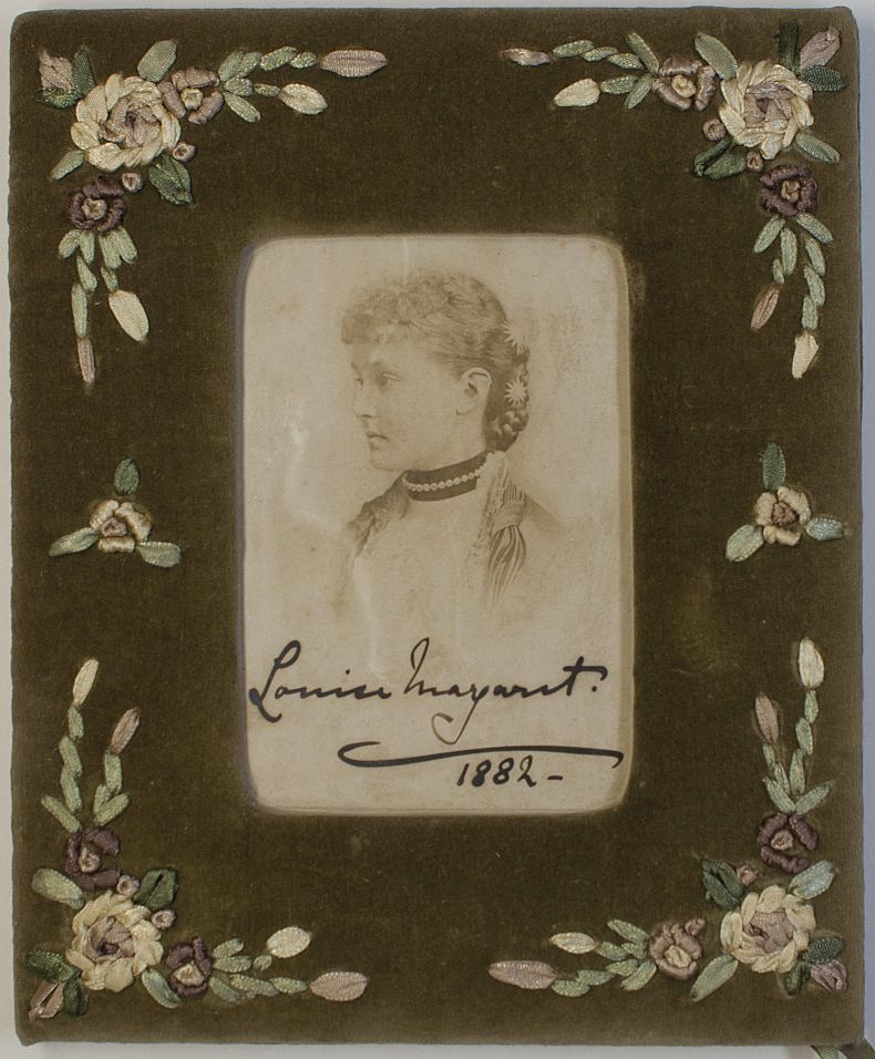 (Princess Alexandra Victoria, 1860-1917, Daughter of Prince Friedrich Karl of Prussia, Wife of Arthur, Duke of Connaught) — Sophie Dupré Autographs