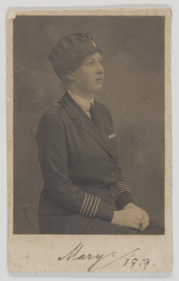 (Countess of Harewood, 1897-1965, Princess Royal, Daughter of George V) — Sophie Dupré Autographs