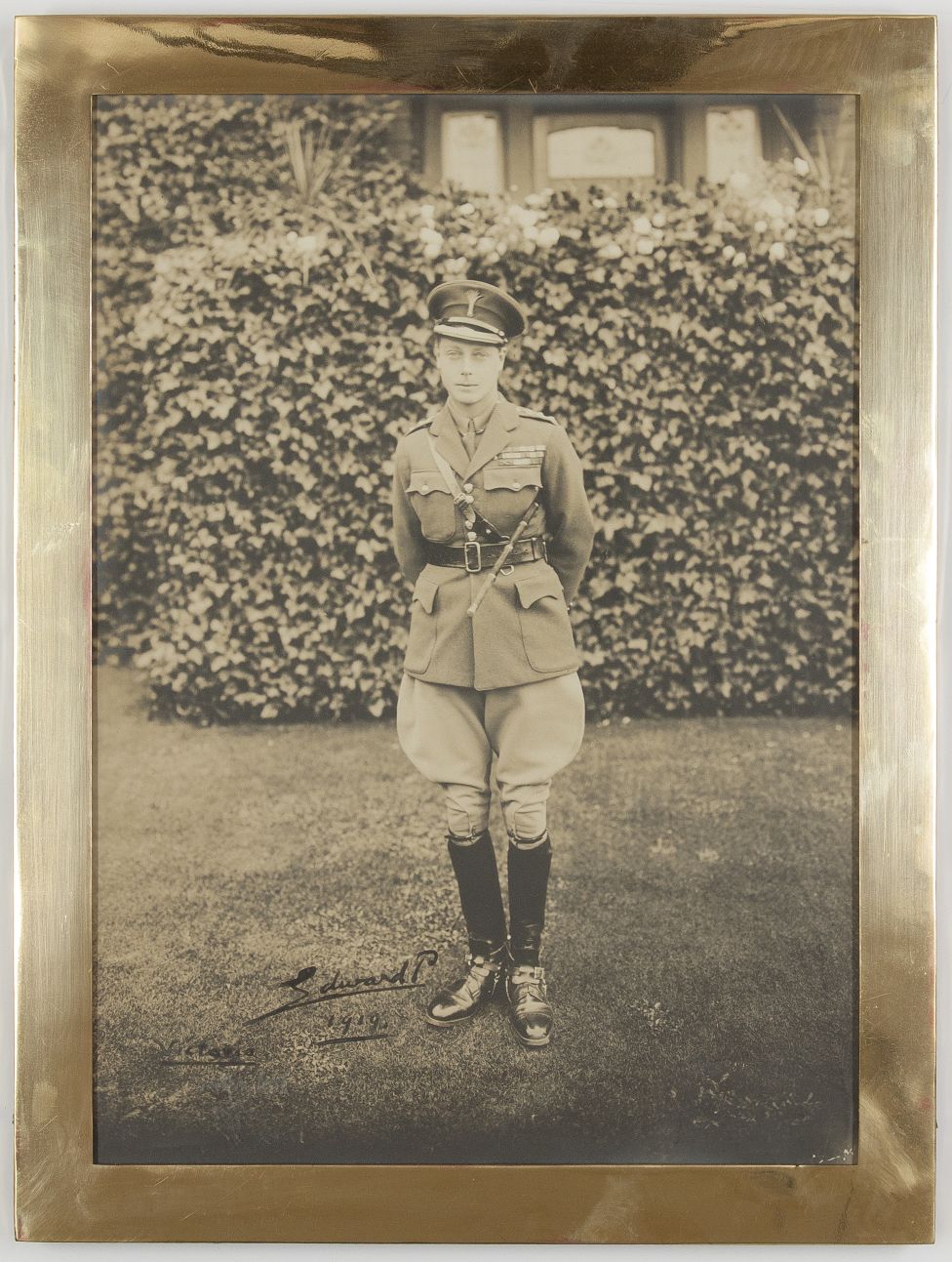 (1894-1972, King of Great Britain, Later the Duke of Windsor) — Sophie Dupré Autographs