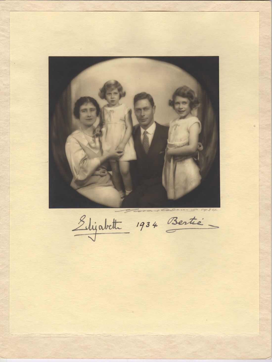 (1895-1952, King of England) & ELIZABETH (1900-2002, Queen of Great Britain) — Sophie Dupré Autographs