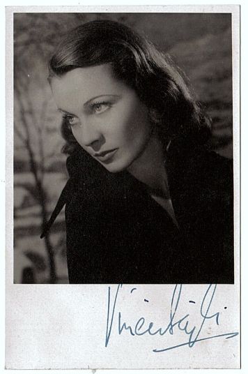 (Vivien, 1913-1967, Actress, Star of 'Gone with the Wind') — Sophie Dupré Autographs
