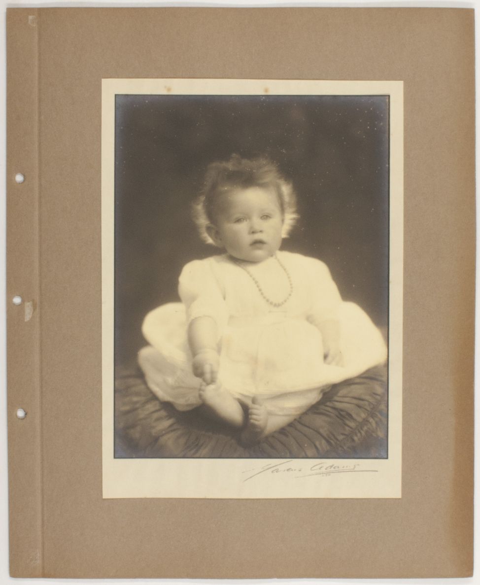 (1926-2022, Longest Serving Monarch of Great Britain)] — Sophie Dupré Autographs