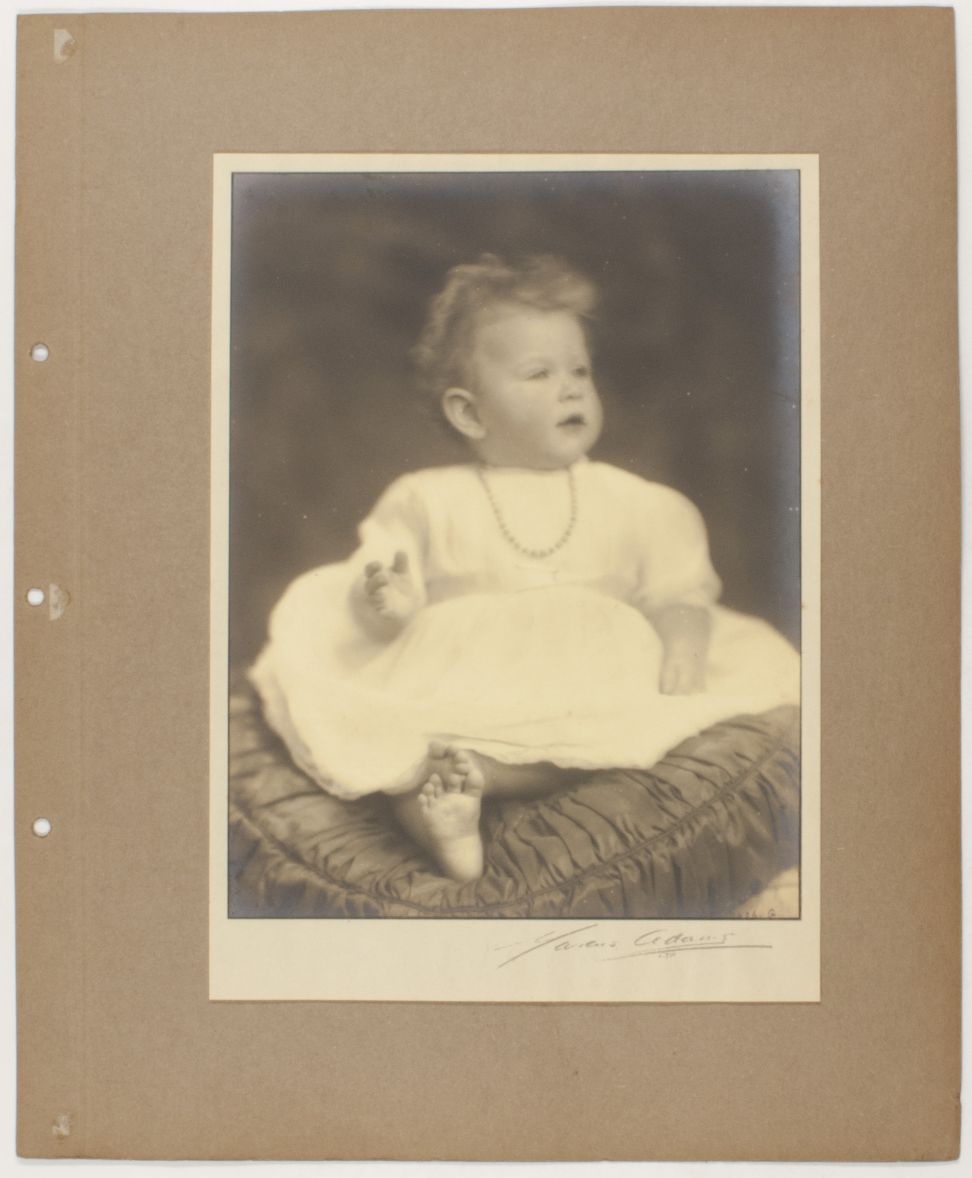 (1926-2022, Longest Serving Monarch of Great Britain)] — Sophie Dupré Autographs