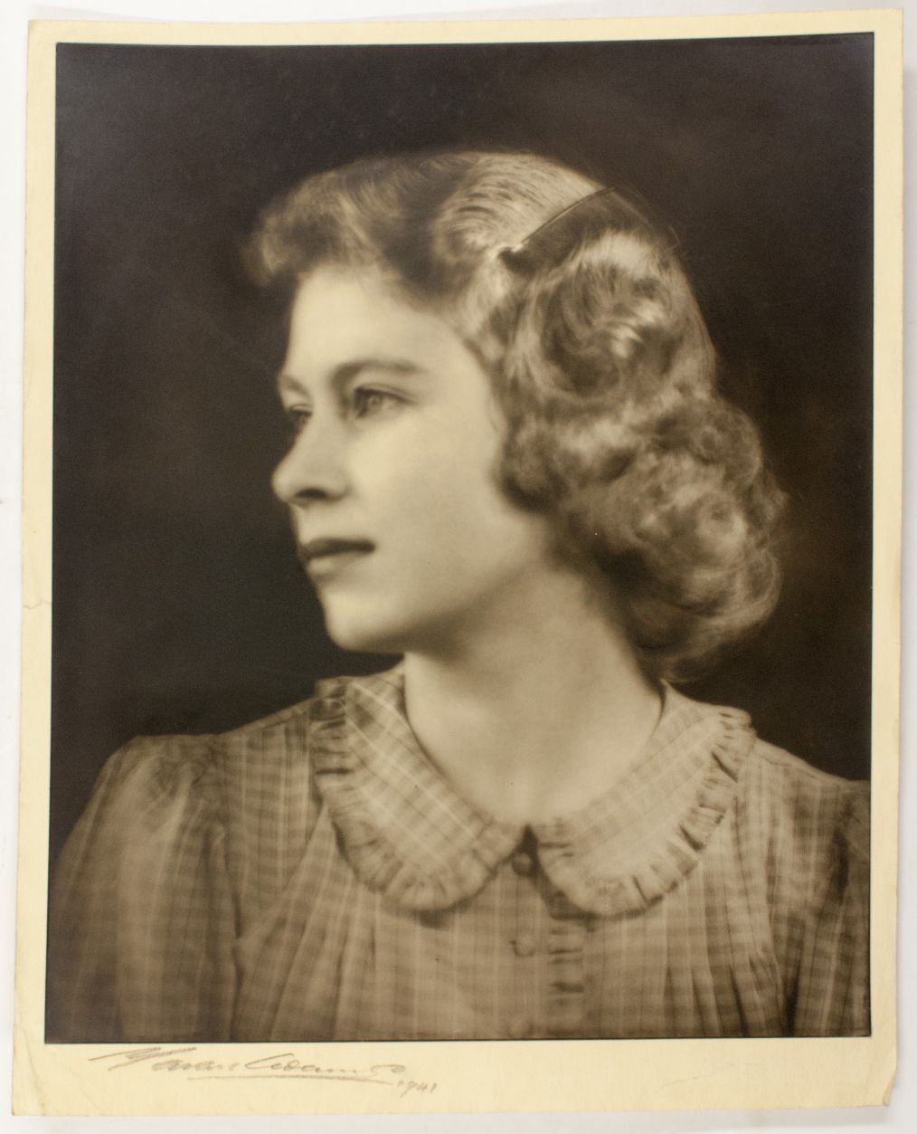 (1926-2022, Longest Serving Monarch of Great Britain)] — Sophie Dupré Autographs