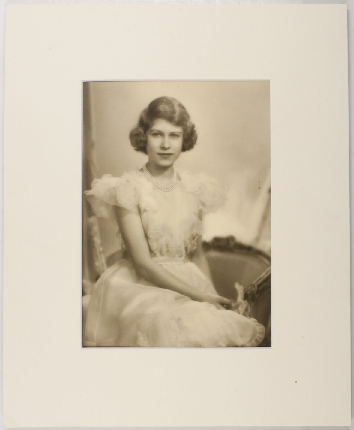 (1926-2022, Longest Serving Monarch of Great Britain)] — Sophie Dupré Autographs