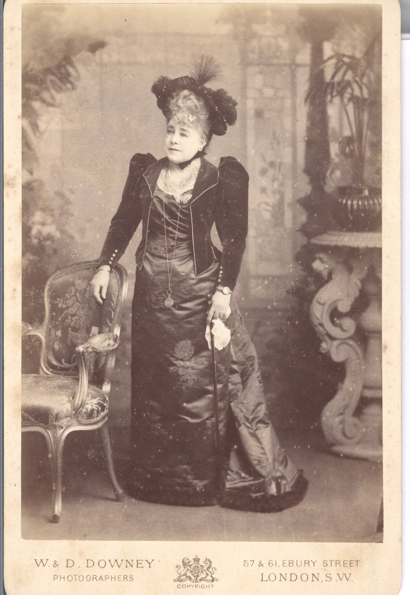 (Dame Ellen, 1848-1928, Actress)] — Sophie Dupré Autographs
