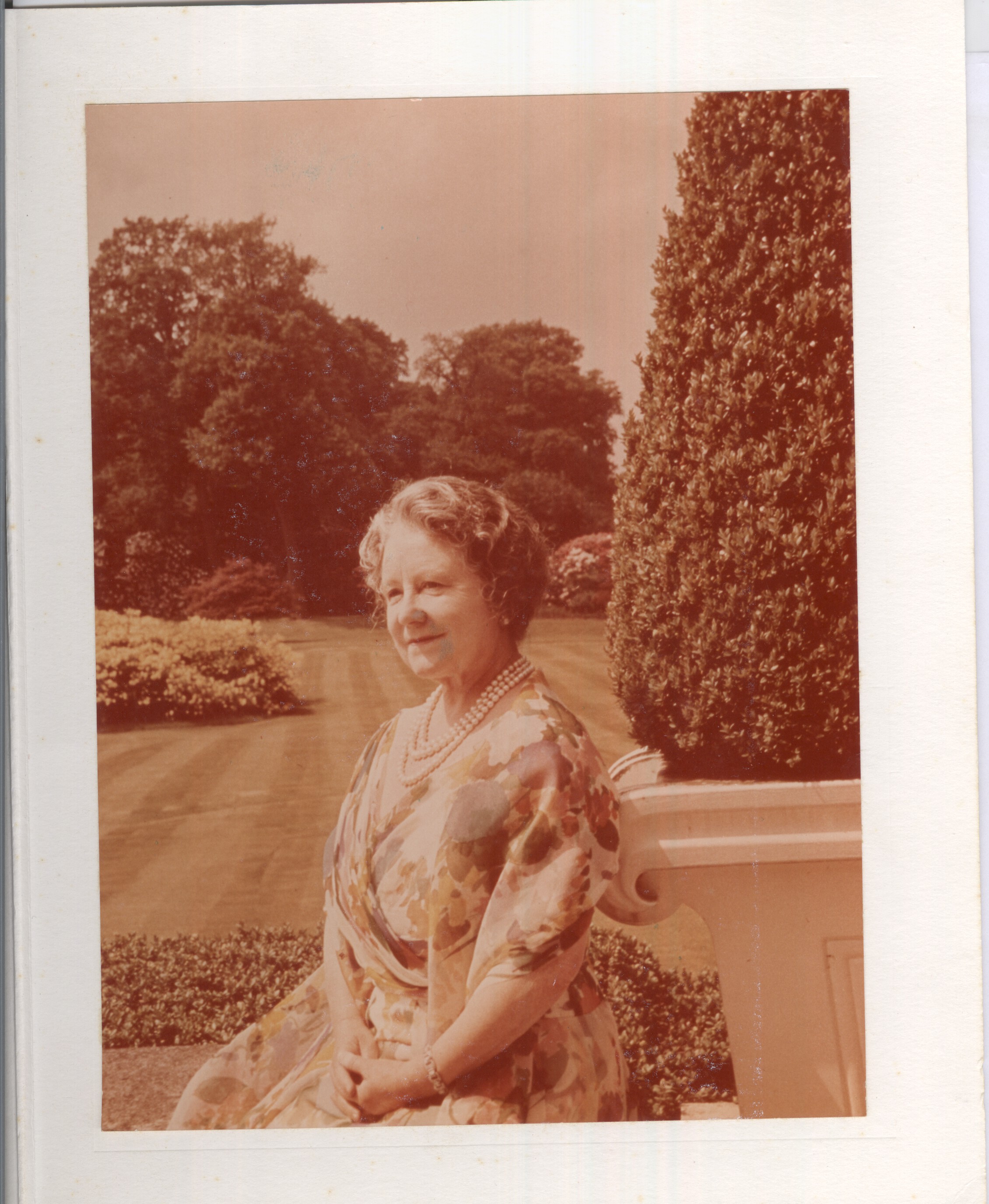 ELIZABETH image 2