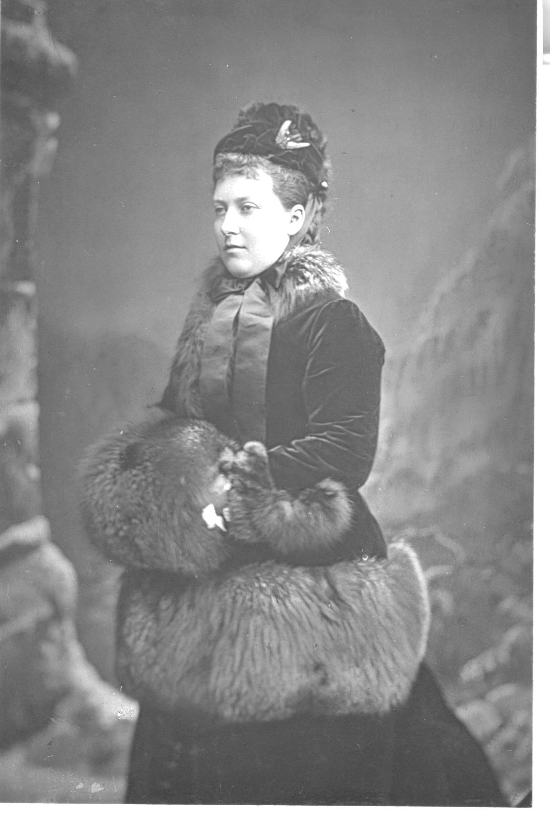 (Mary Victoria Feodore, 1857-1944, Princess, Daughter & Companion of Queen Victoria)] — Sophie Dupré Autographs