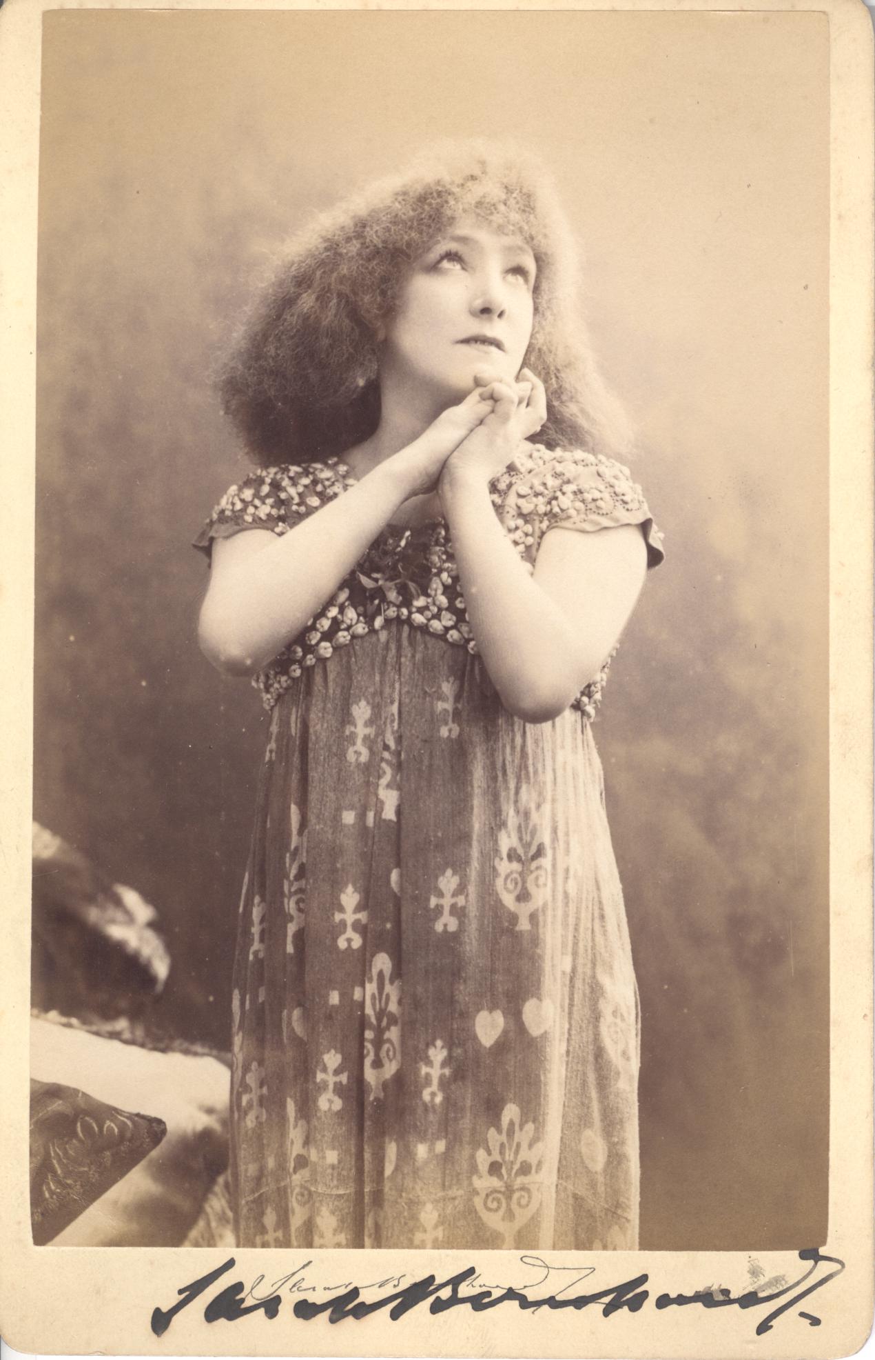 (Sarah, 1844-1923, Actress 'The Divine Sarah') — Sophie Dupré Autographs