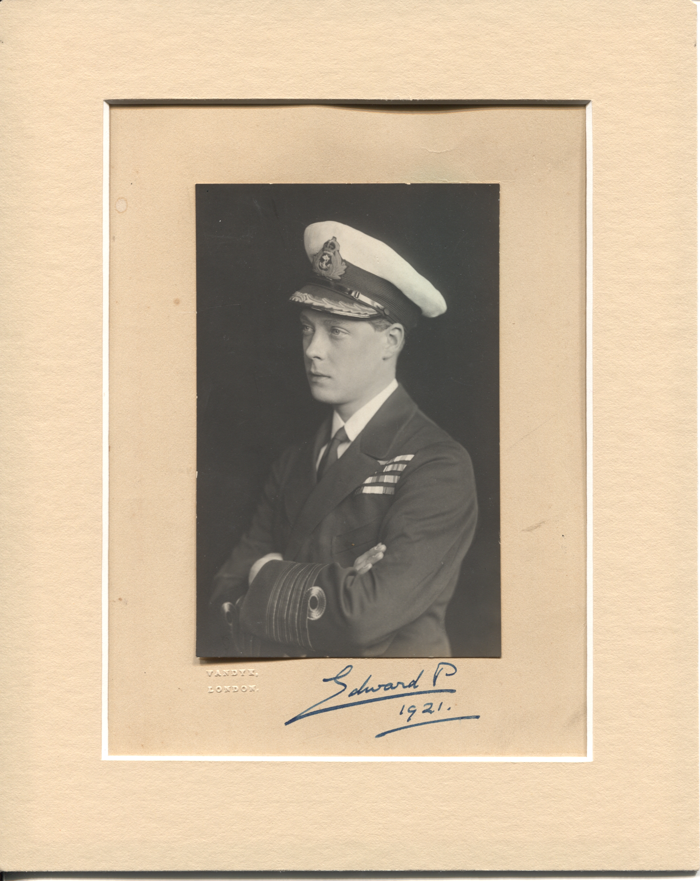 (1894-1972, King of Great Britain, Later the Duke of Windsor) — Sophie Dupré Autographs