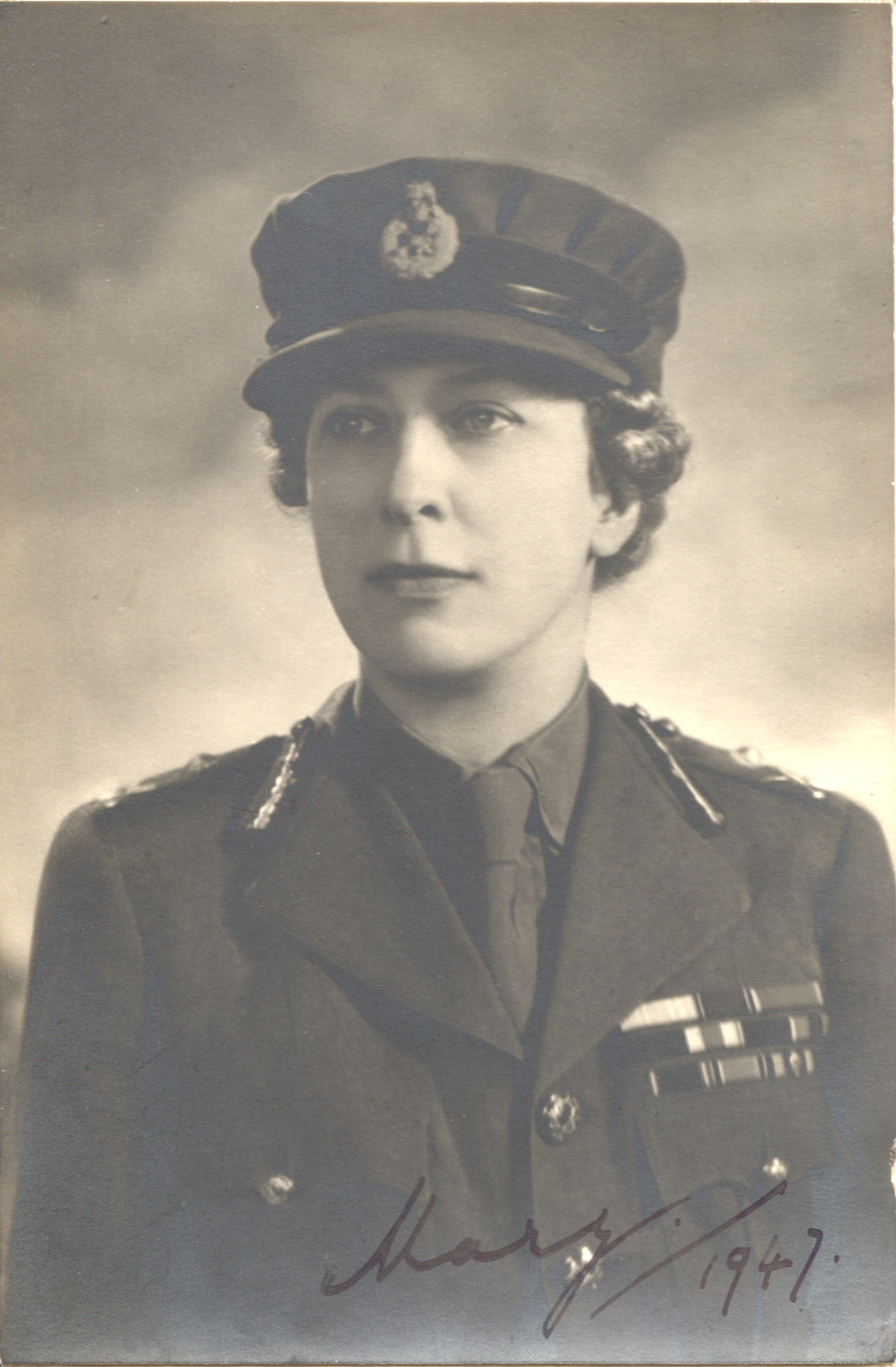 (Countess of Harewood, 1897-1965, Princess Royal, Daughter of George V) — Sophie Dupré Autographs
