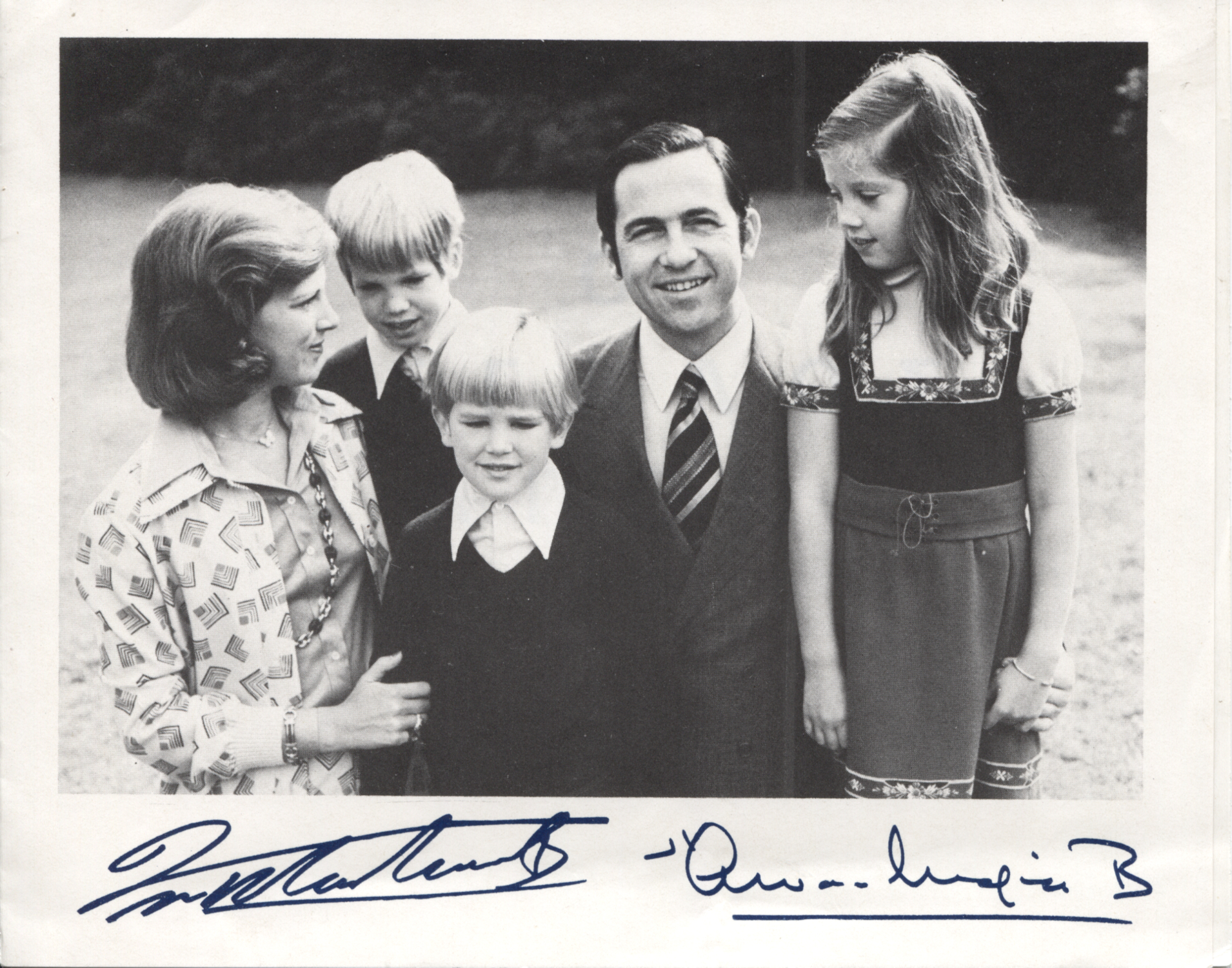 (1940-2023, King of the Hellenes) & his wife ANNE-MARIE (of Denmark, born 1946) — Sophie Dupré Autographs