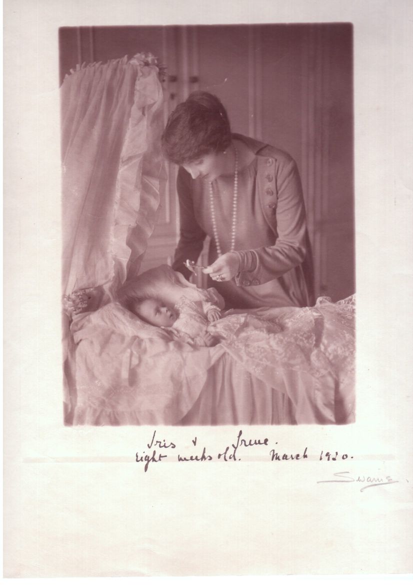 (Irene, 1890-1956, wife of Alexander Albert Mountbatten, 1886-1960, son of Princess Beatrice, from 1917 1st Marquess), and her daughter LADY IRIS MOUNTBATTEN, 1920-1982] — Sophie Dupré Autographs