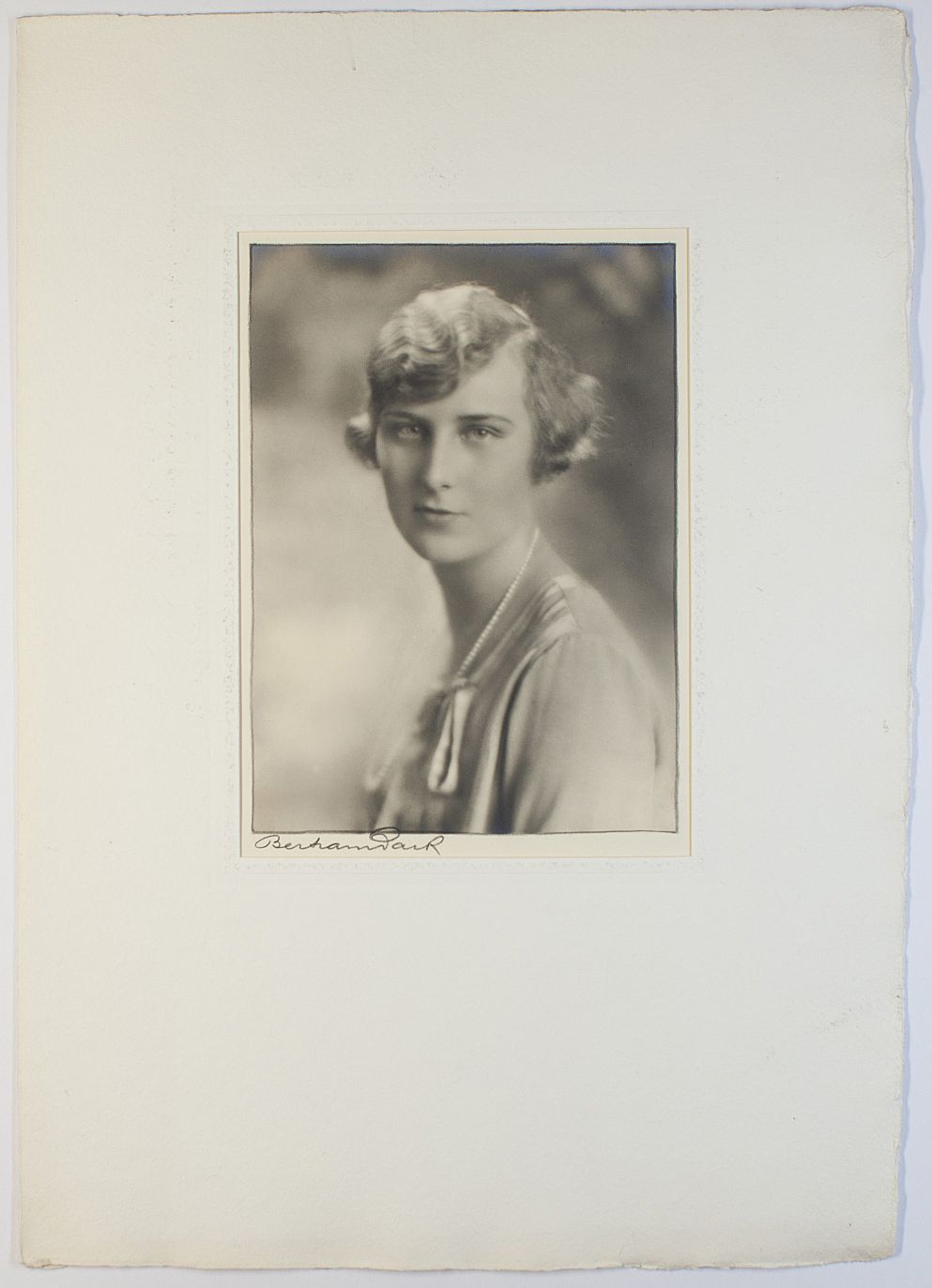 (Infanta of Spain, 1911-1996, younger daughter of Alfonso XIII, wife, 1940, of Enrico, Count Marone, 1895-1968)] — Sophie Dupré Autographs