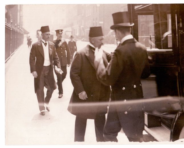 (1874-1944, Khedive of Egypt 1892-1914)] — Sophie Dupré Autographs