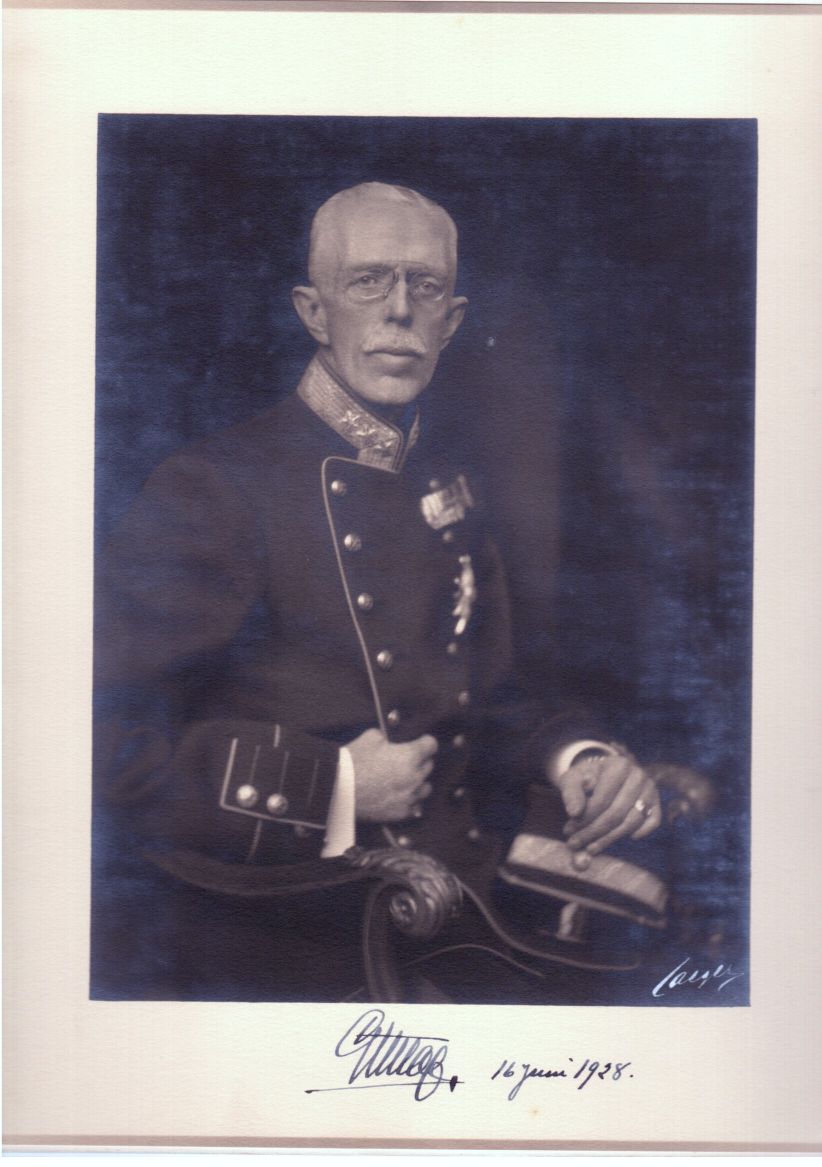 (1858-1950, from 1907 King of Sweden) — Sophie Dupré Autographs