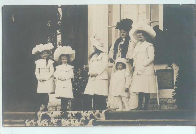 (1872-1918, the Tsarina of Nicholas II of Russia) with daughters OLGA (1895-1918, Grand Duchess), TATIANA (1897-1918), MARIA (1899-1918), ANASTASIA (1901-1918) & ALEXEI (1904-1918, The Tsarevitch)] — Sophie Dupré Autographs