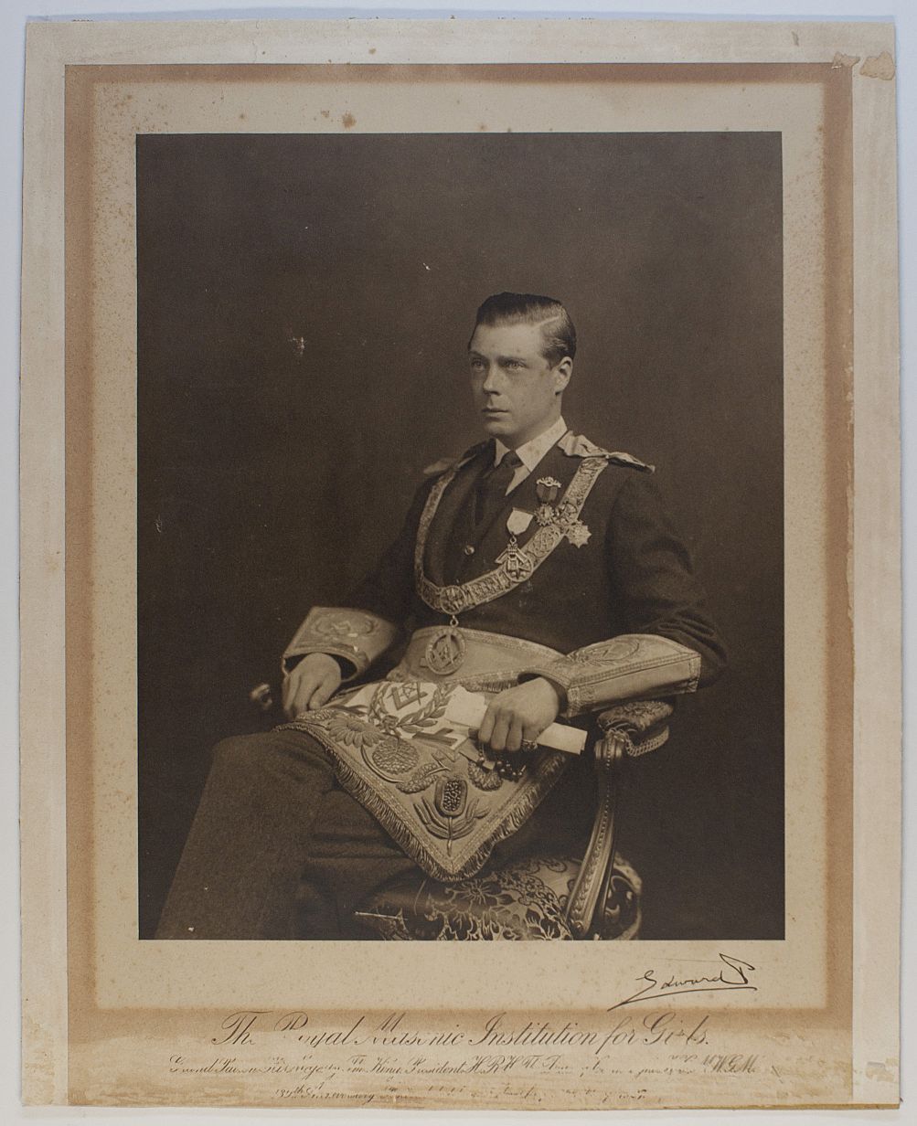 (1894-1972, King of Great Britain, Later the Duke of Windsor)] — Sophie Dupré Autographs