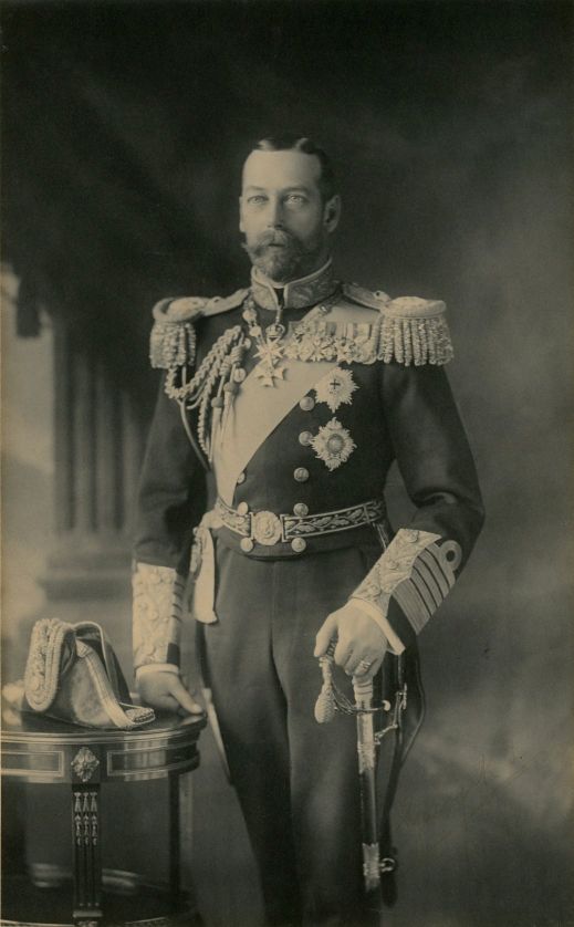 (of Teck, 1867-1953, Queen of George V) & GEORGE V (1865-1936, King of Great Britain) — Sophie Dupré Autographs