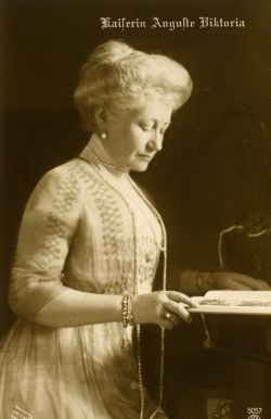 (Empress, 1858-1921, first Wife of  Kaiser Wilhelm II, 1859-1941)] — Sophie Dupré Autographs